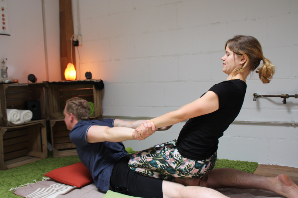 Thaise massage locust houding